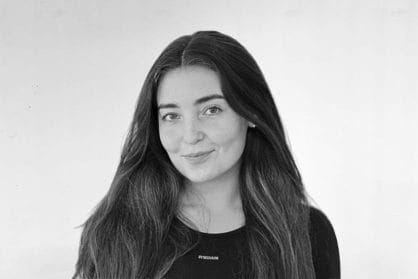 Jenna Spray Headshot